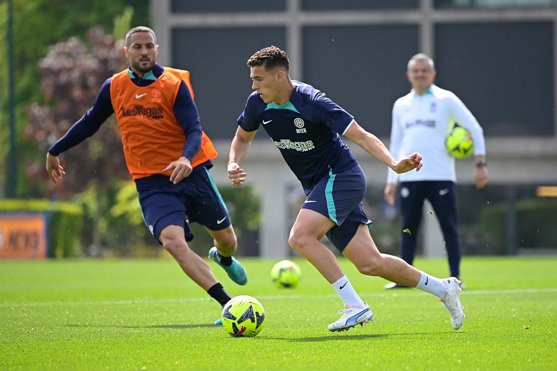 爱游戏平台-赛后拉齐奥备战意大利杯；远射贴柱细节曝光；引发热议；球队文化再被提及-爱游戏平台