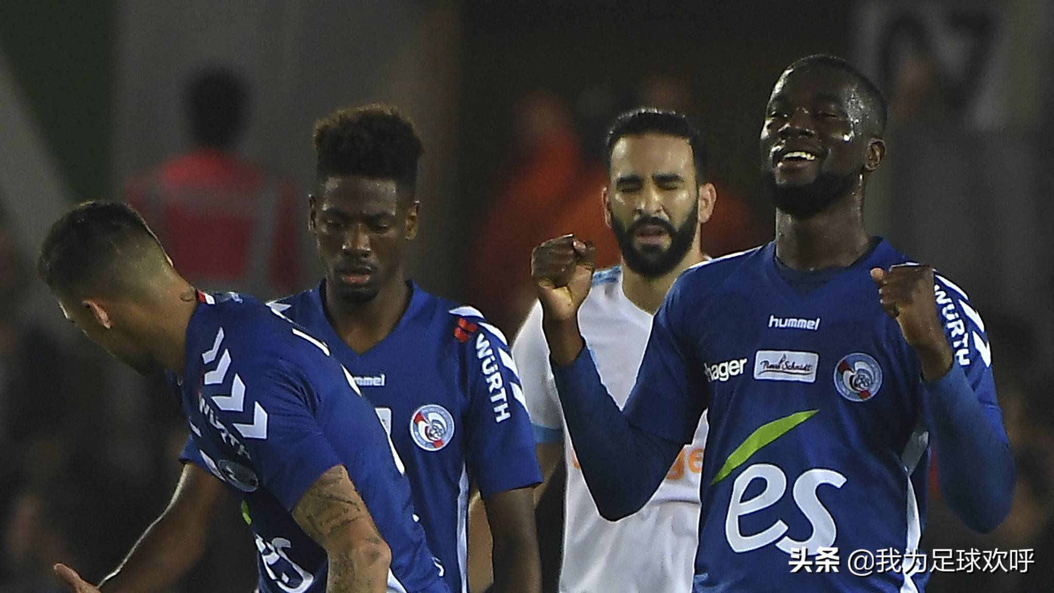 爱游戏官方-包含波特兰开拓者训练开放日,窗口期防线松动引欢呼,法国杯在即,资深球员宣示担当的词条-爱游戏官方